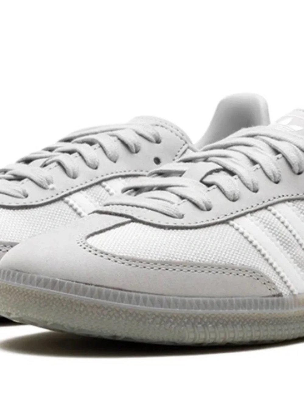 Adidas Samba Men’s 8 Suede & Mesh Sneaker Shoes in Light Gray on Gray